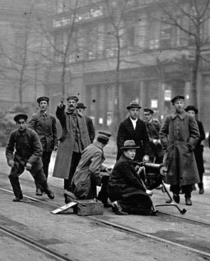 November 1918