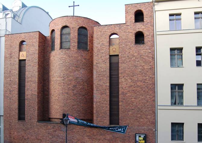 Linienstrasse 101, St. Adalbert Kirche