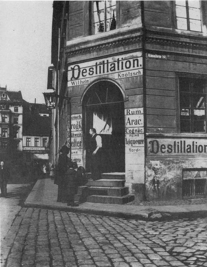 Destillation.jpg