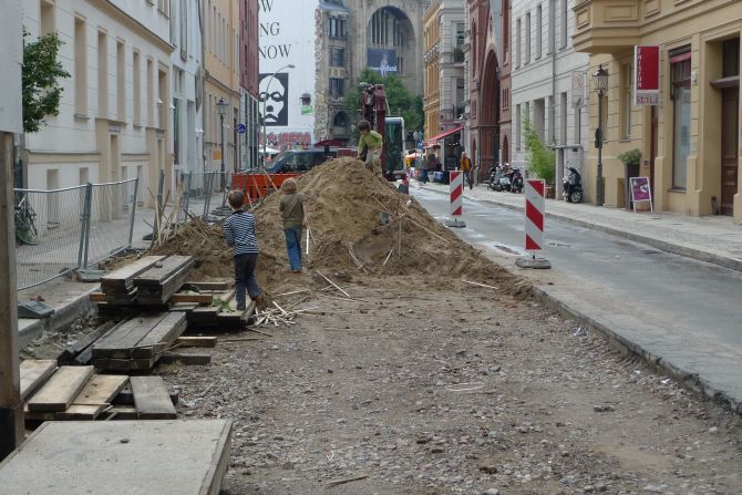 Spielplatz Strasse