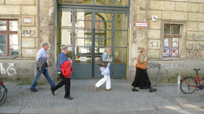 Weinverkostung Auguststrasse