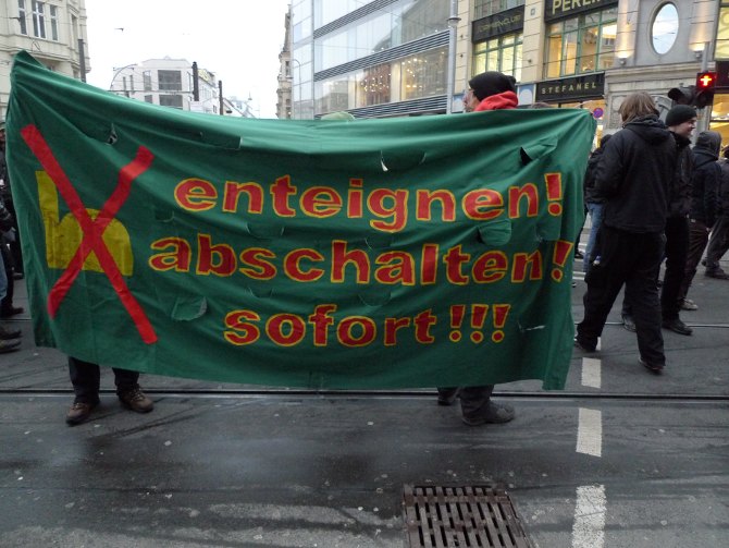 Demonstration gegen Atomstaat