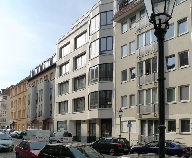 AUGUSTSTRASSE 48