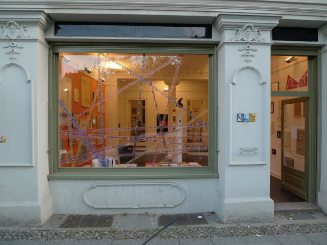 CROSSWORDS - Eine Wort-Kunst-Ausstellung